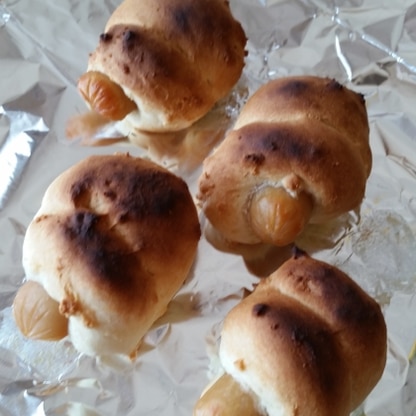 朝食に作りました！
ちょっと焼きすぎたみたいでﾊﾟﾝ生地が固くなっちゃったので、またﾘﾍﾞﾝｼﾞしたいと思います！
ごちそうさまでした☆